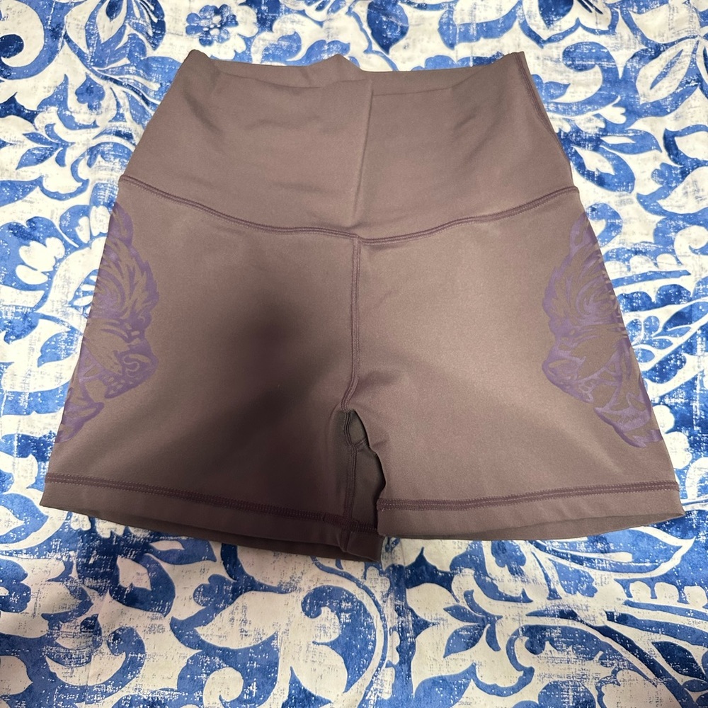 EUC WOMENS DARC SPORT SHORTS